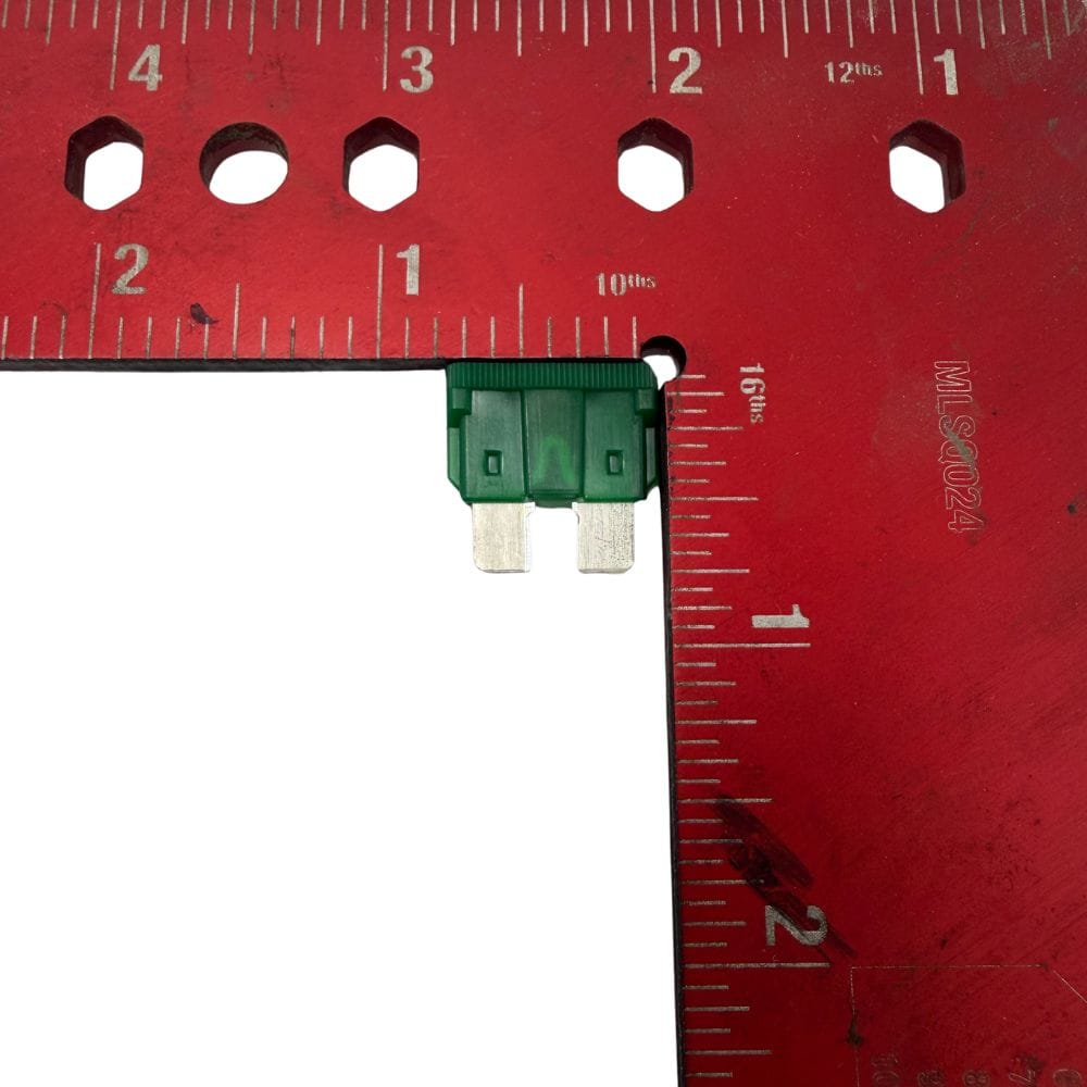 Suzuki OEM Fuse 30A 09481-30101 | 30-Amp Blade Fuse
